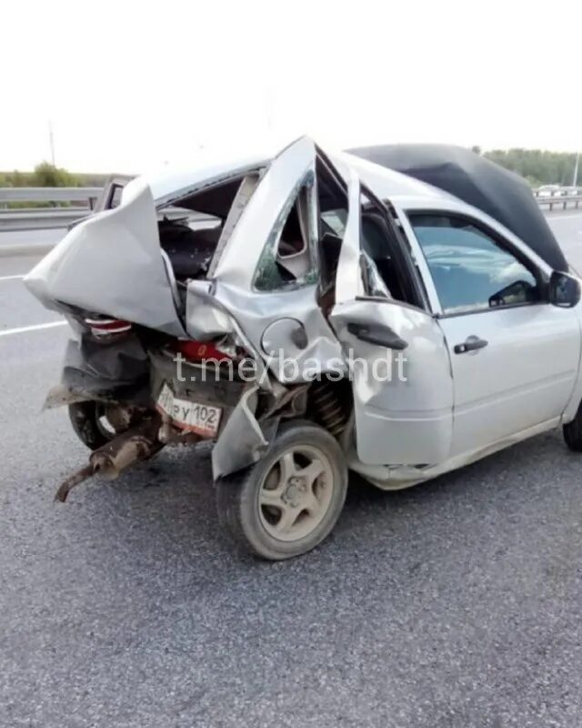 Авария на трассе уфа янаул. Авария серменево белорецк. Баш происшествия. Авария в уфе вчера в сипайлово. Смертельное,дтп,в,чекмагушевском,районе.