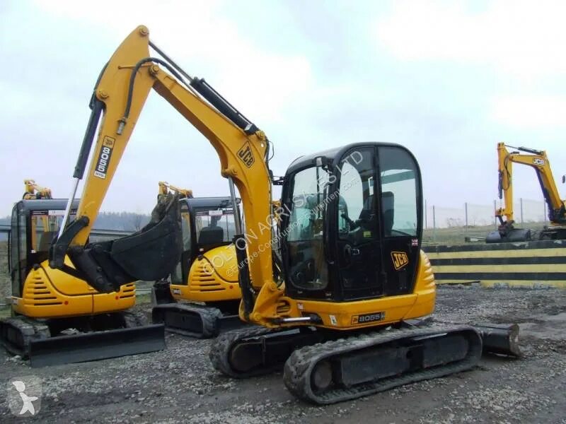 Продажа экскаваторов б у. Мини экскаватор JCB 8055 RTS/ZTS. JCB мини экскаватор гусеничный 8055. Экскаватор на английском. Митсубиси МТИ 15 экскаватор.