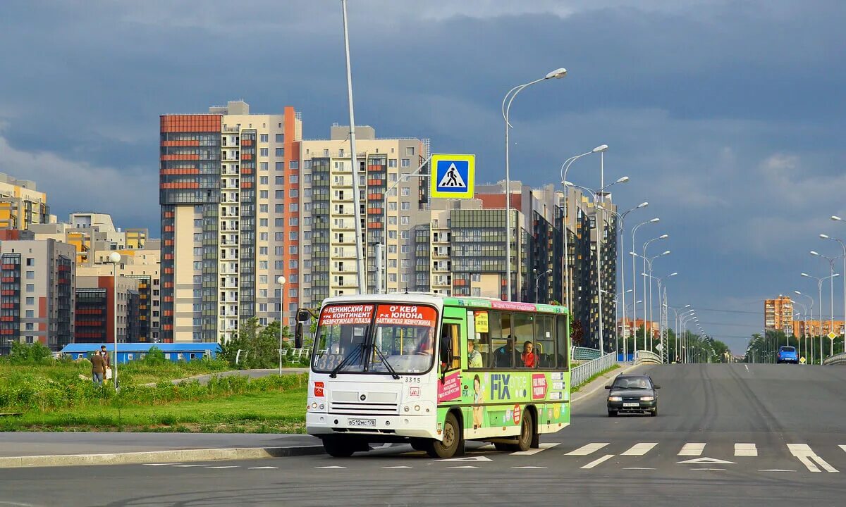 Автобусы от метро проспект ветеранов до жемчужной плазы. Тц мегамаг ростов-на-дону. Автобус до плазы. Мегамаг батайск. Автобус до плазы.