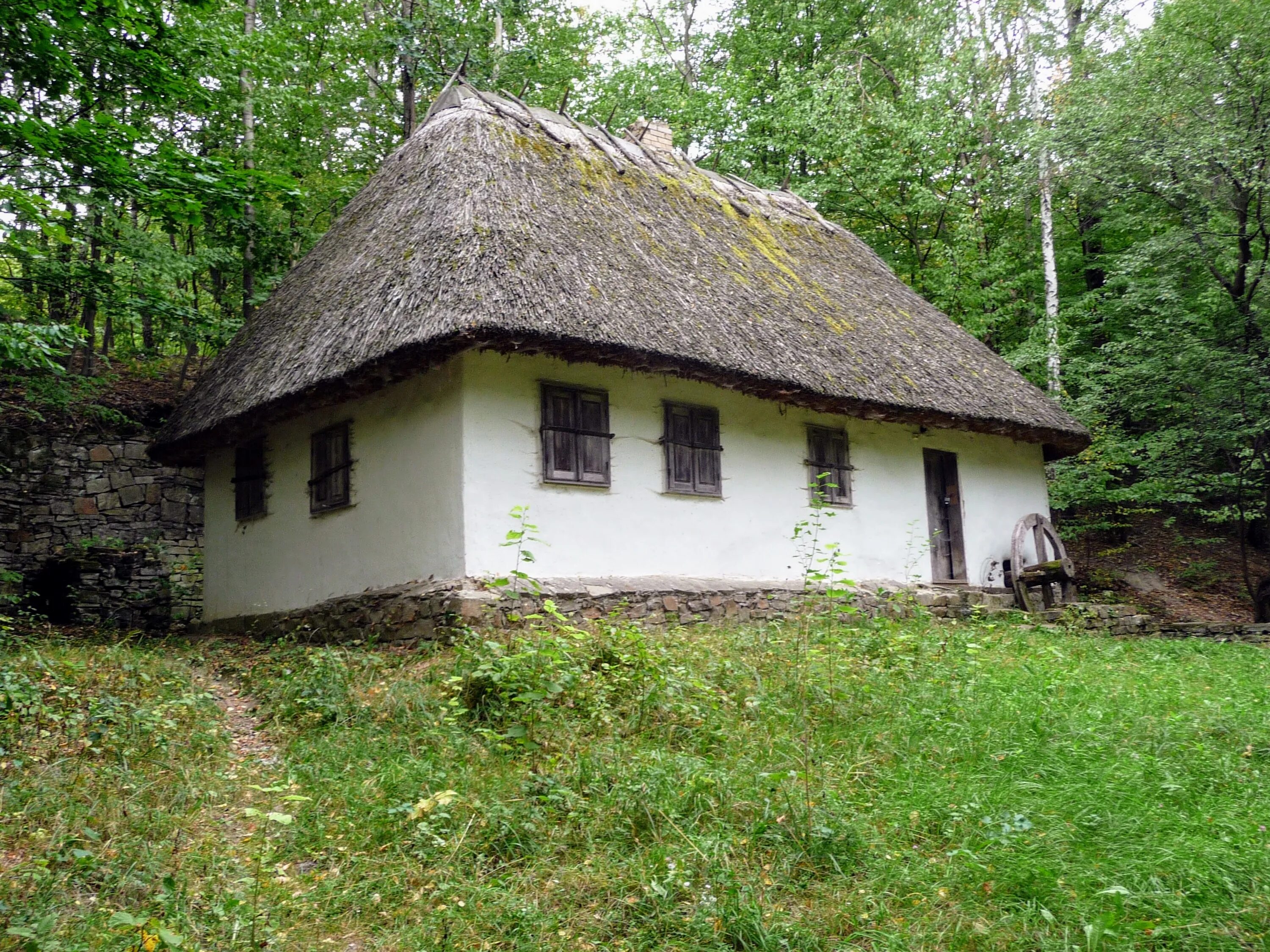 Ломачинцы Черновицкая область. Село Ломачинцы Сокирянский район Черновицкая область. Хата Долбуш Черновицкая область. Хата.