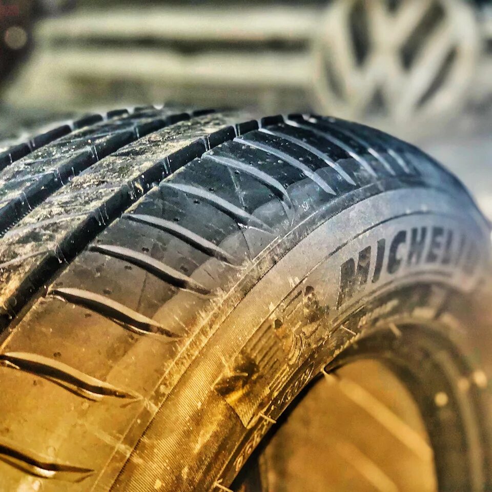 Новые шины казань. Continental CONTIPREMIUMCONTACT 1. Continental Tyres 6.40-13. Continental CONTIPREMIUMCONTACT 5. CONTIPREMIUMCONTACT 6 drive2.