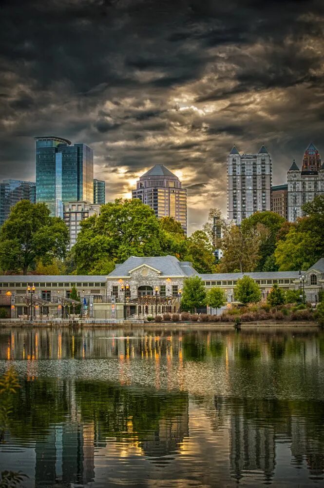 Атланта (Джорджия). • Пидмонт-парк Atlanta. Штат Джорджия США. Пидмонт Авеню Атланта.
