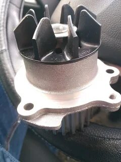 Замена помпы на весте 1.6