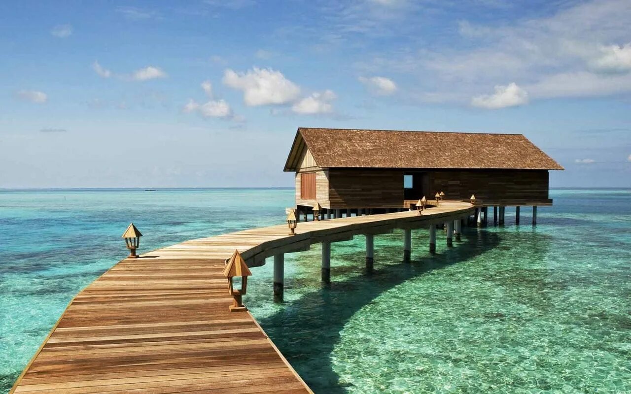 Gangehi island 5. Мальдивы Гангехи Айленд Резорт. Гангехи Мальдивы остров. Gangehi Island Resort 5* (Ари Атолл). Gangehi Island Resort 5 тур.