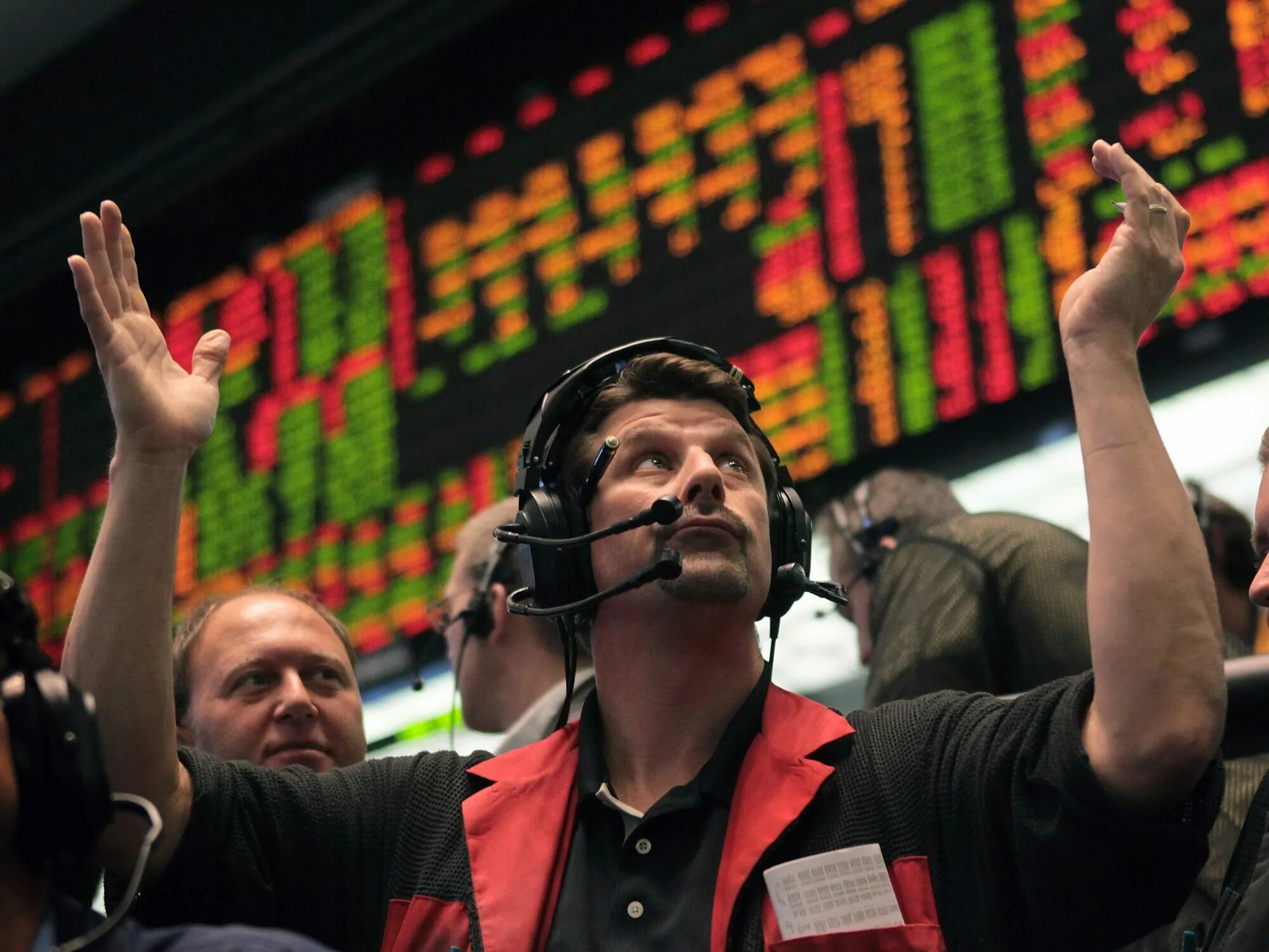 Нефтяные трейдеры. Фондовый рынок. Крупные нефтяные трейдеры. Нефтяные трейдеры. Фондового рынка и человек.