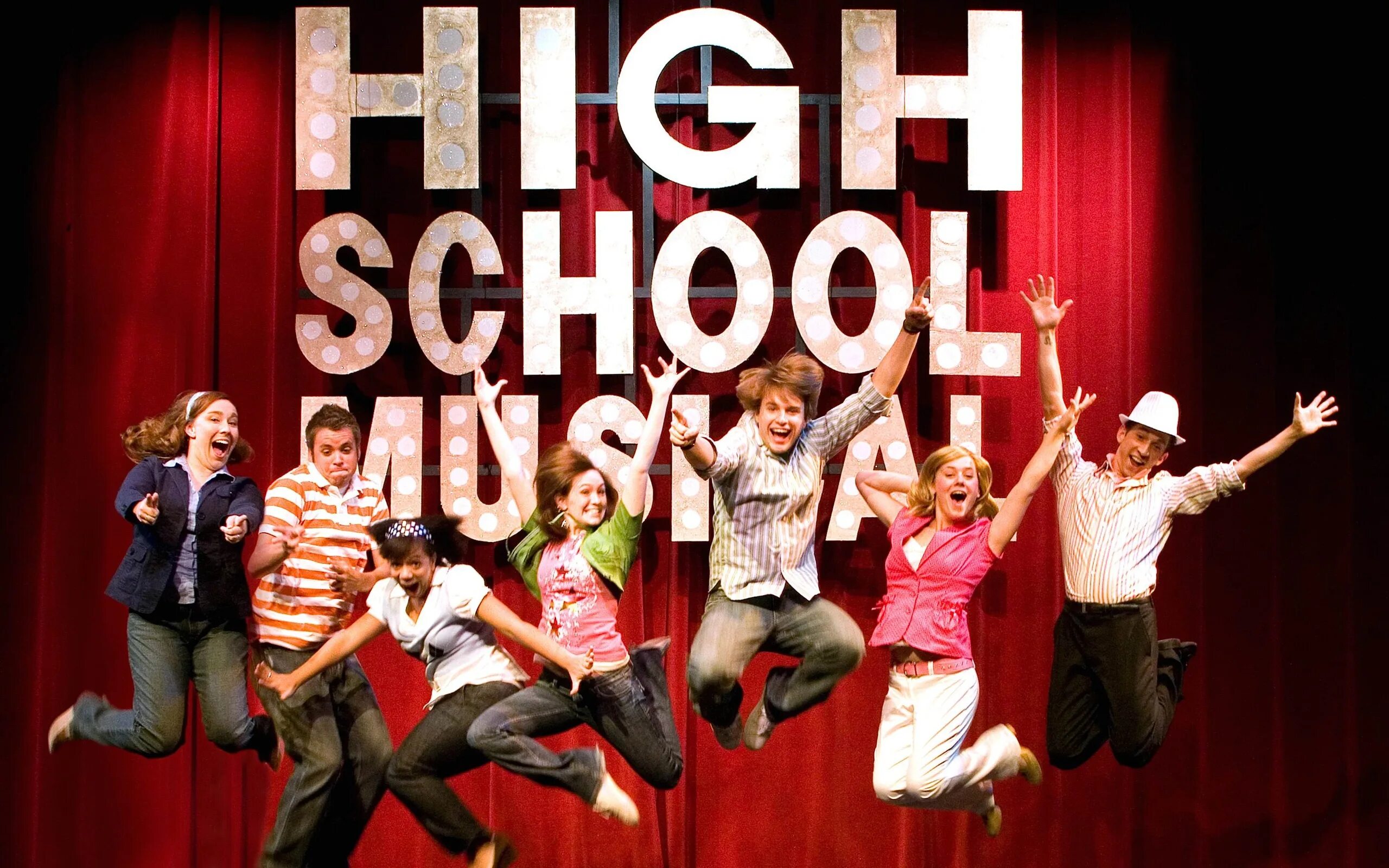 High School Musical. Классный мюзикл. Школа мюзикла. Хай скул мюзикл. Школа хай песни