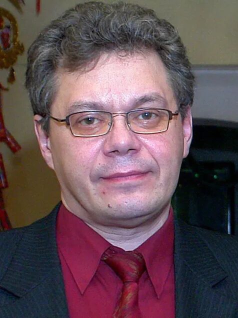 ведущий доцент