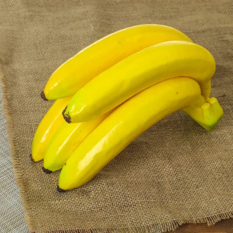 Бананы 5 штук. Гроздь бананов. Банан для детей. Красивый банан. Бананы мини.