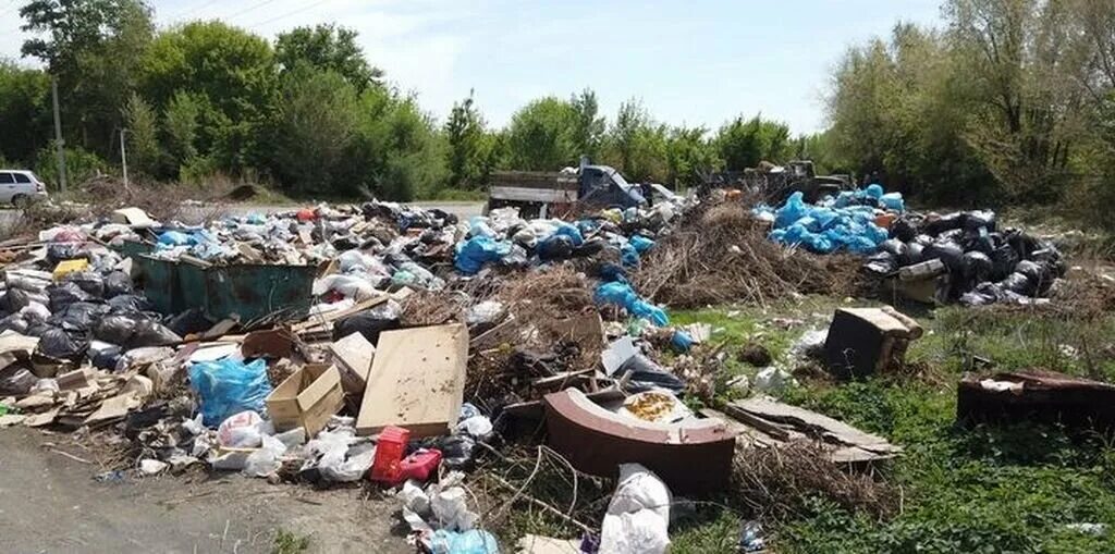 Несанкционированная свалка в городе