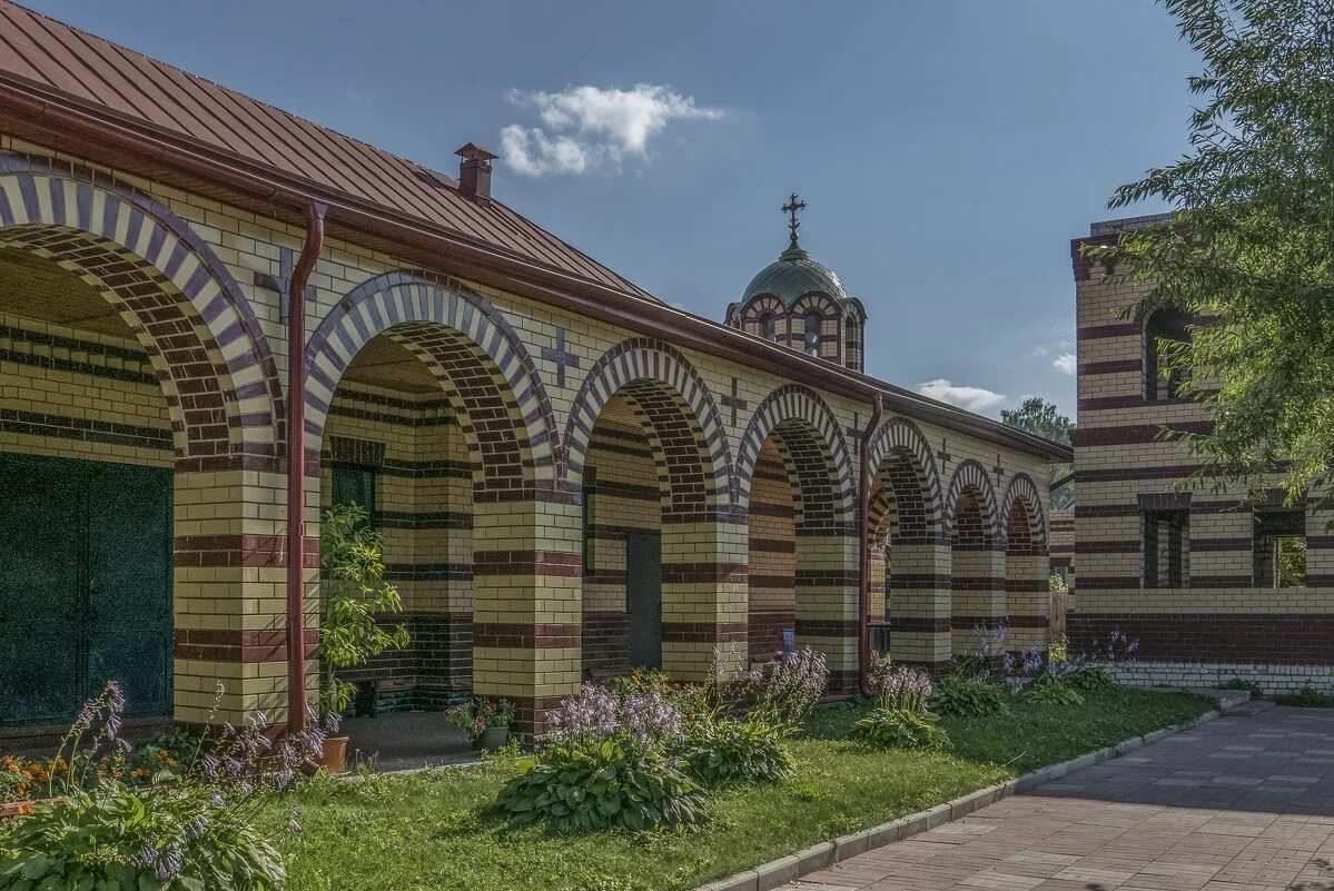 Монастырь николо малица тверь. Николо-малицкий монастырь тверь. Малицкий мужской монастырь. Николаевский малицкий мужской монастырь тверь. Монастырь николо малица.