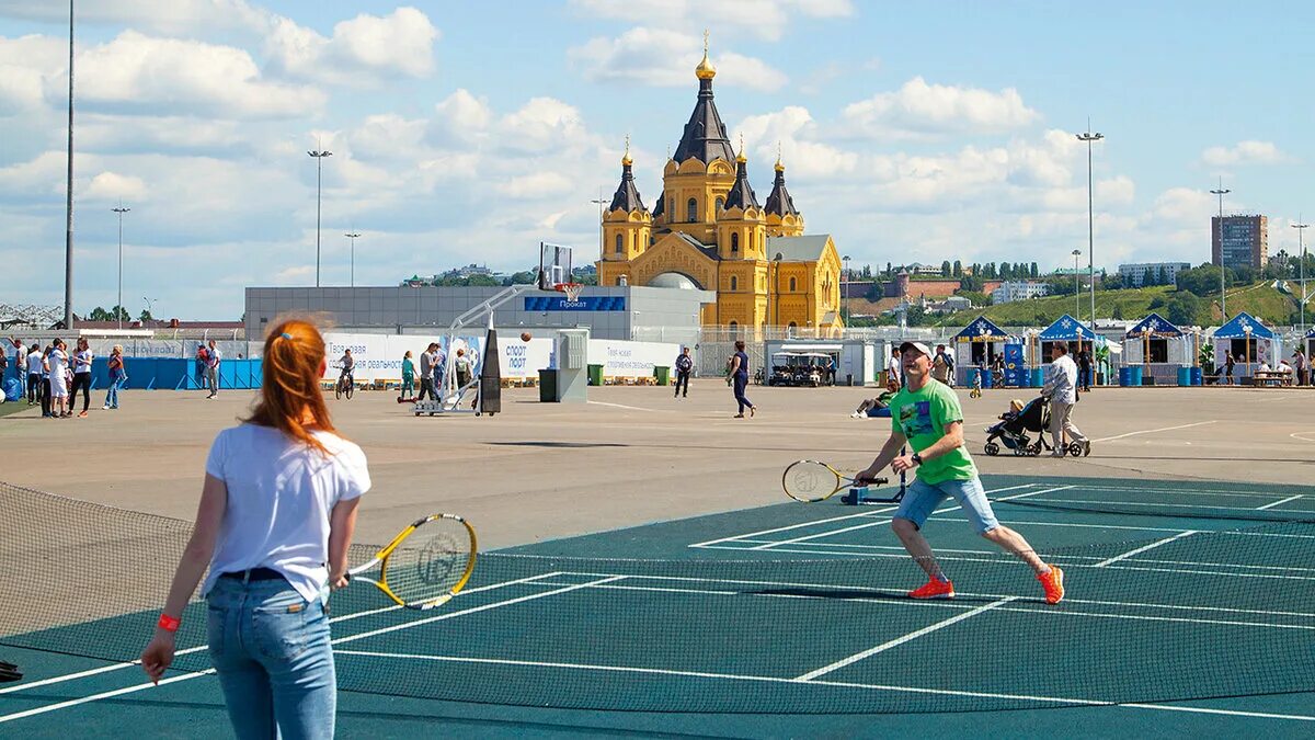 Стадион Нижний Новгород теннисные корты. Спорт стадион в Нижнем Новгороде. Спорт порт Нижний Новгород. Площадка у стадиона Нижний Новгород. Большой теннис нижний новгород