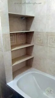 Короб в ванне с полками