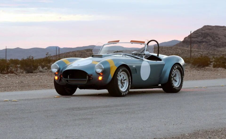 Sherhan shelby cobra. Шелби кобра 1965. шелби кобра концепт. шелби американ. shelby cobra 1995.