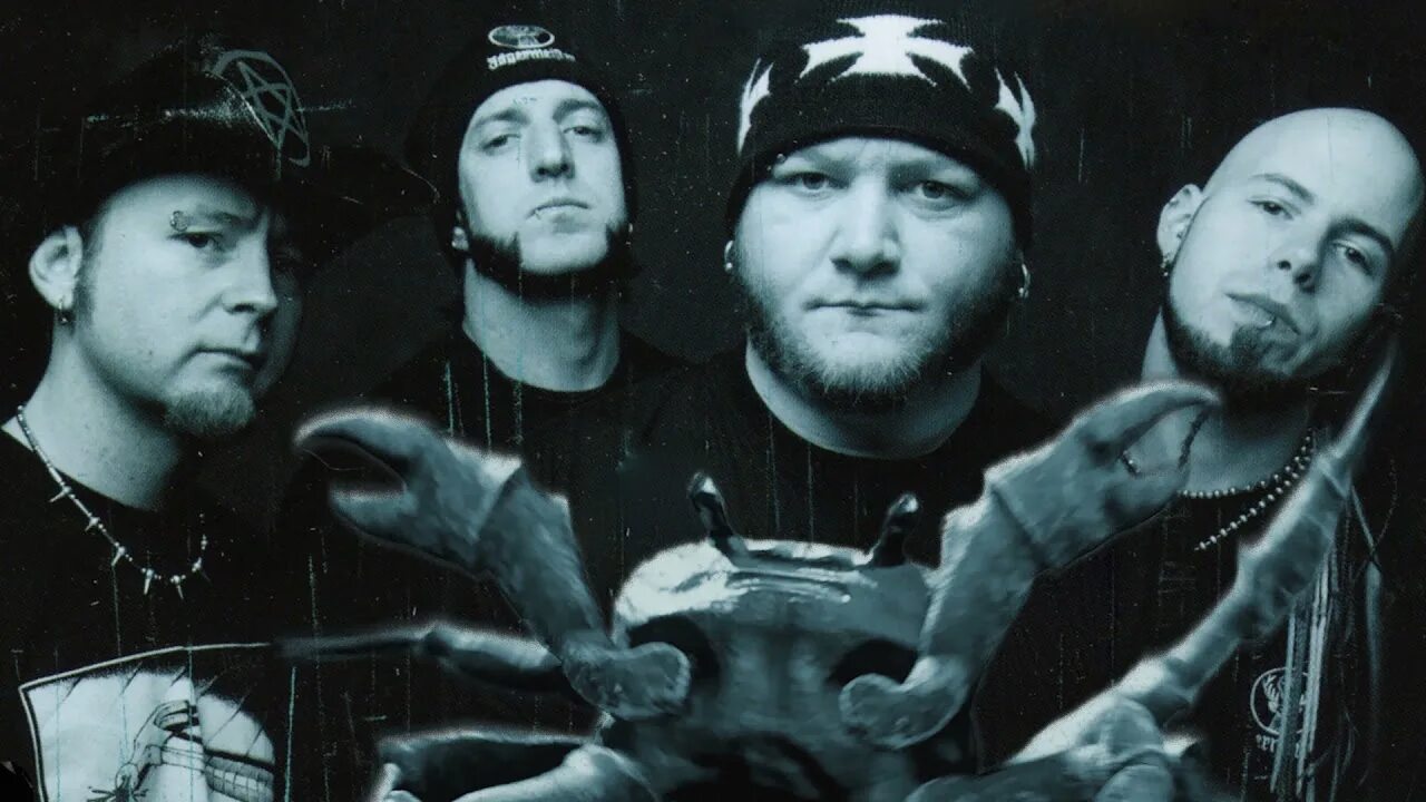 Let the bodies. Drowning Pool солист. Группа Drowning Pool. Группа Drowning Pool 2001. Группа Drowning Pool SOLIST.