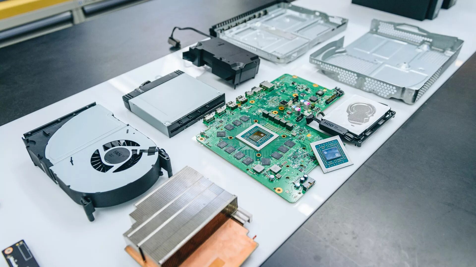 Xbox one x HDD. Xbox one x Disassembly. Xbox one x разобранный. Внутренности Xbox one s.