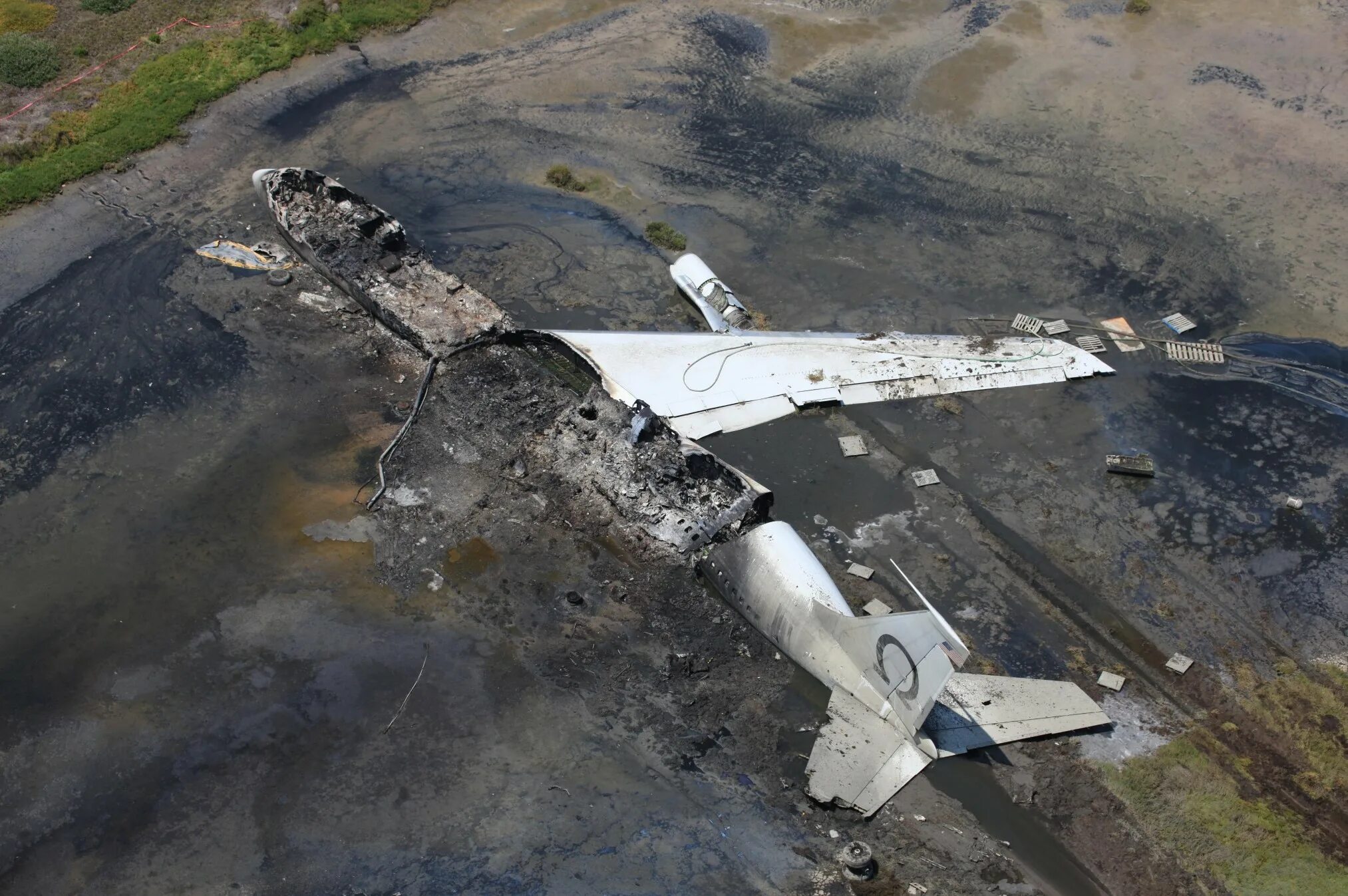 Разбив вид. Рейс 93 United Airlines 11 сентября 2001 года. Рейс 93 United Airlines место крушения. Четвертый самолет 11 сентября. 4 Самолет 11 сентября 2001.