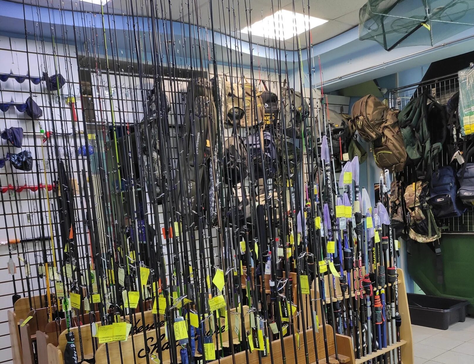 магазин рыбалка киров. кировские рыболовные магазины. японские снасти киров магазин. магазин для рыбалки. рыболоаныемагазины в кирове.