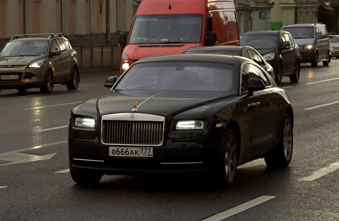 Роллс Ройс 666. Роллс Ройс 777 регион 777. Роллс Ройс с номером 666. Rolls-Royce Wraith автономер. Номера москвы 777