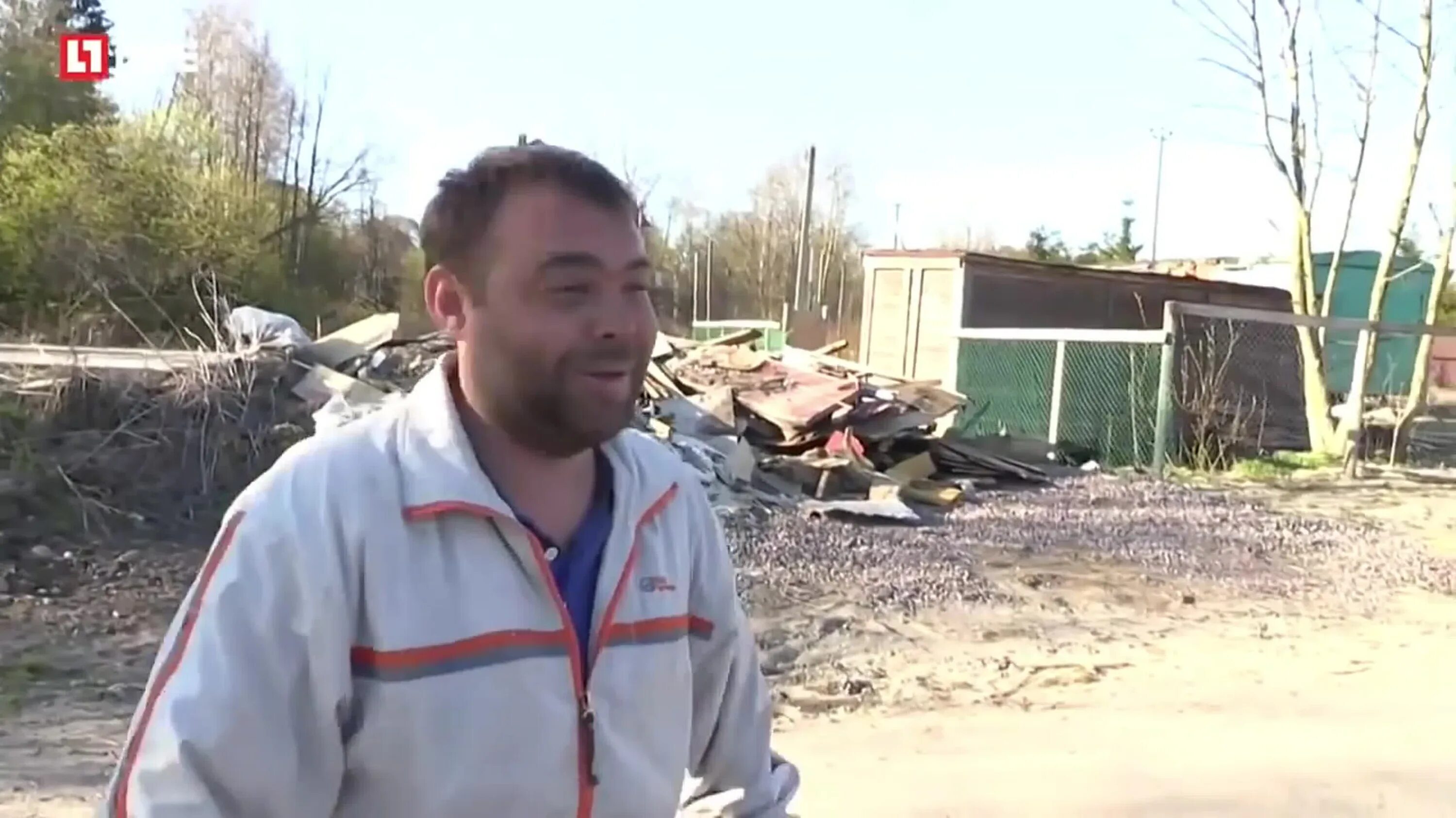Димон тапок видео. Заминированный тапок фальшивка. Димон тапок мем. Димон тапок видео. Димон тапок видео.