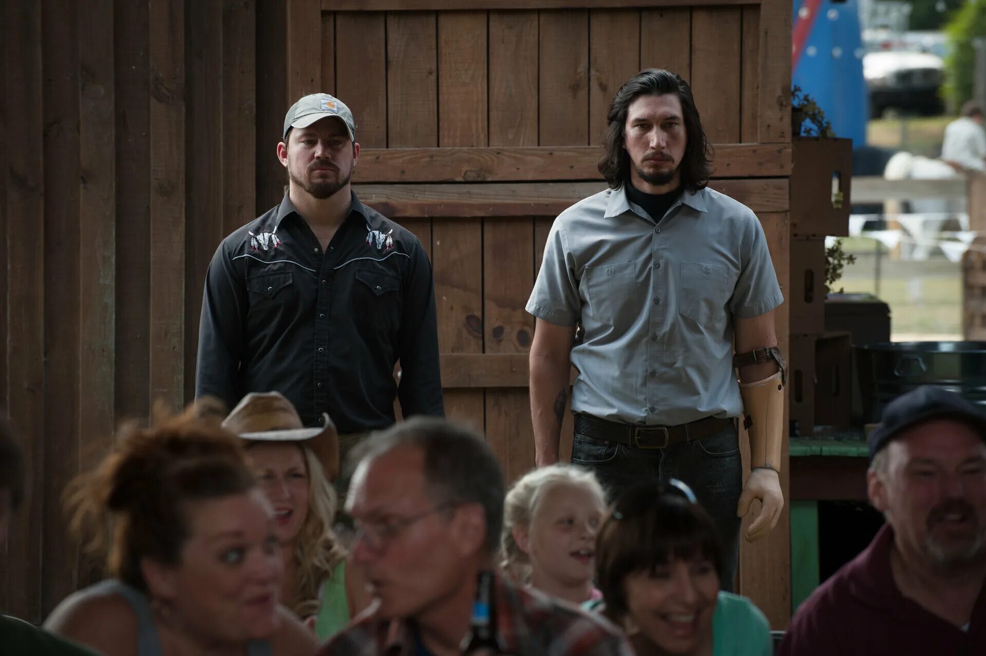 Дэниел крейг удача логана. Удача логана logan lucky, 2017. Удача логана. Удача логана 2017 постер. Дэниел крейг удача логана.