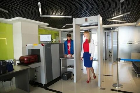 Проход в аэропорту