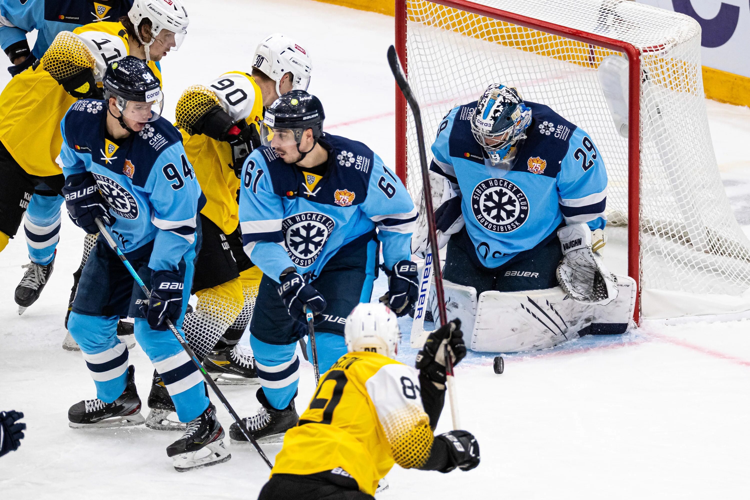 Хоккей сибирь северсталь сегодня. Хоккей сибирь северсталь сегодня. Абросимов хоккеист северсталь. Сибирь северсталь. 13 09 2021 сибирь северсталь.