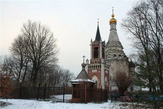 Село остров московская область храм преображения господня. Церковь преображения господня село остров. Церковь преображенская в селе острив 16 век. Преображенская церковь остров молоково. Храм спаса преображения в селе остров.