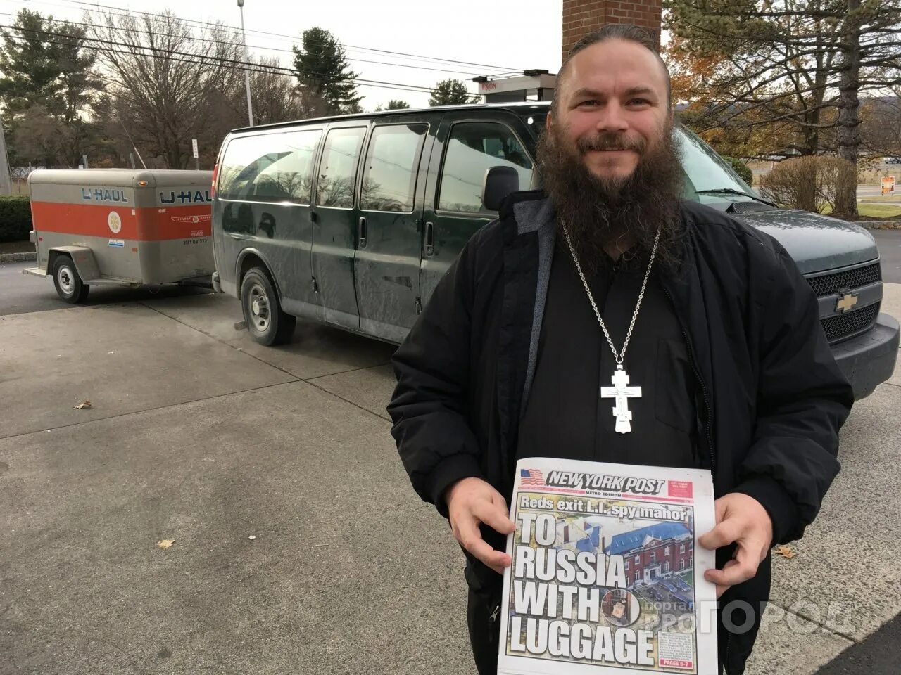 Джозеф глисон священник вк. Американский священник. Пастор галсвеллс. Пастер католический священник. Священник в америке.