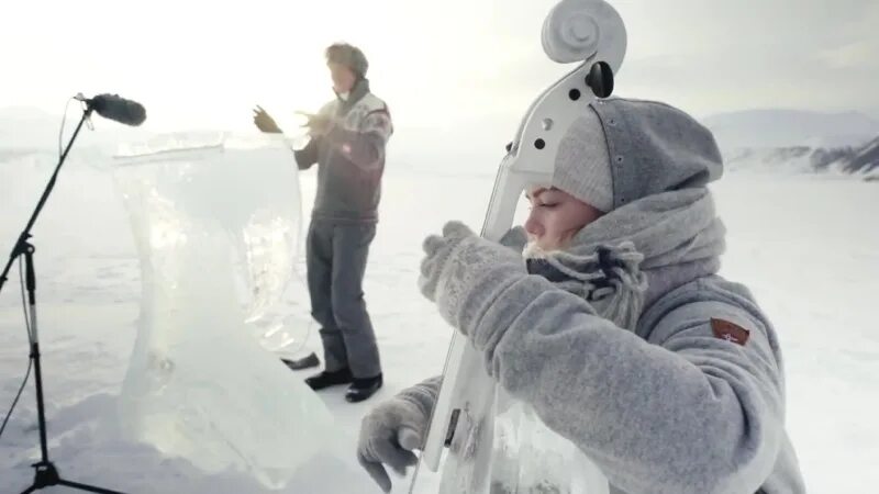 Включи песню лед лед. Концерт на Северном полюсе 1995. Фестиваль ледовой музыки 2006 года в Норвегии. Песня лёд фото сарый.