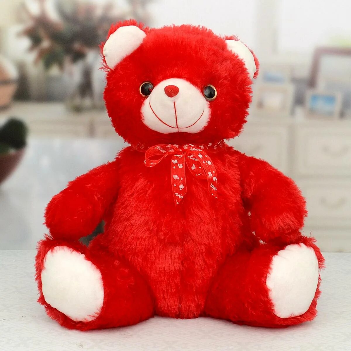 Красный медведь игрушка. Красный Медвежонок. Teddy Bear красная. Игрушечный медведь красный.