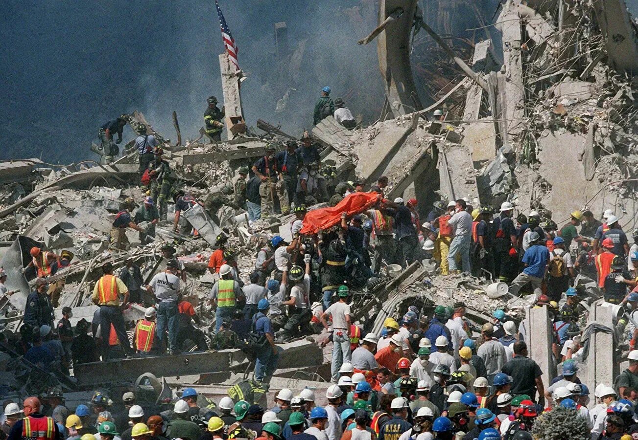 11 сентября значение. 2001 год нью йорк трагедия. теракт 11 сентября 2001 года башни близнецы.