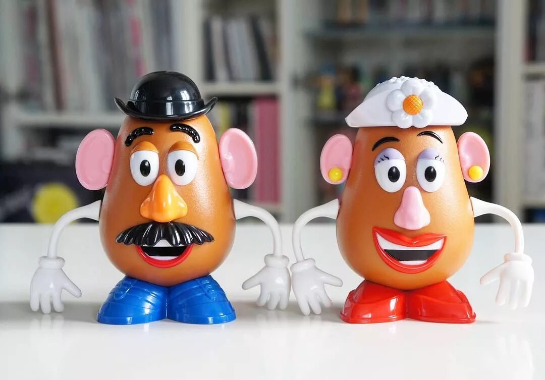 Mr potato. Мистер Потато история игрушек. Мистер картофелина история игрушек. Mr Potato head игрушка. Мистер и миссис картофелина из истории игрушек.