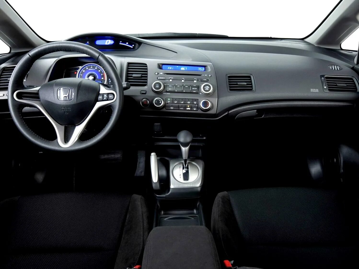 Торпедо хонда. Honda Civic 2008 седан салон. Honda Civic 2008 салон. Honda Civic 4d 2008. Honda Civic 8 седан салон.