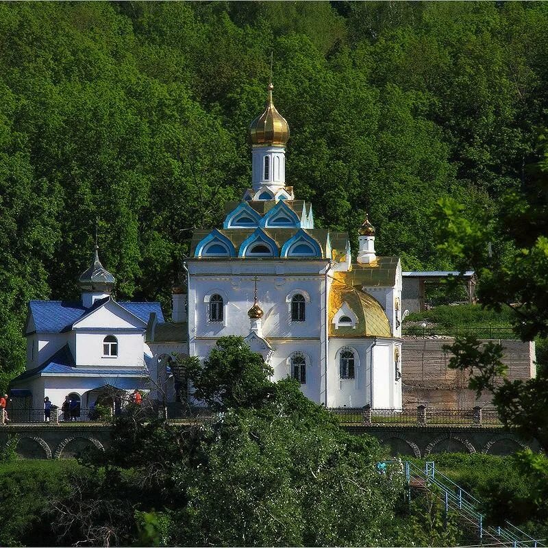 Табынский женский монастырь Красноусольск. Красноусольск храм Табынской Божьей. Красноусольск Церковь Табынской. Храм иконы Табынской Божией матери Красноусольск. Святой источник божьей матери