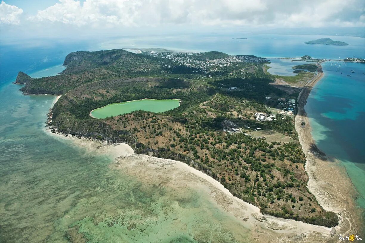 Mayotte. Мамудзу Майотта. Майотта Франция. Майотта заморский регион Франции. Коморские острова остров Майотта.