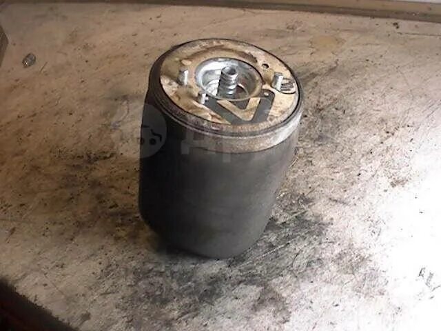 Бмв x5 2004 год 4. Пневмобаллон бмв х5 е70. Пневмоподушка bmw x5 e53. Пневмобаллон bmw x5 e53. Фитинг пневмобаллона x5 e53.