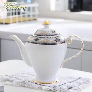 Тарелка чай чайник стакан