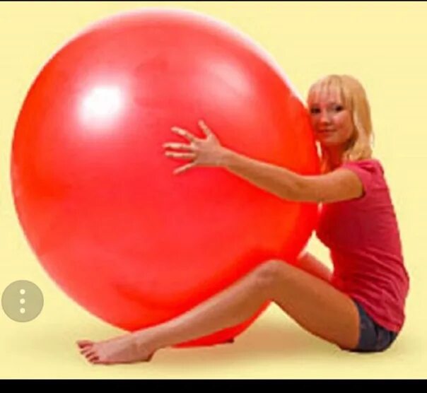 Огромный резиновый шар. Надул большой шарик. Большой надувной мяч. Надуваем огромный шар.