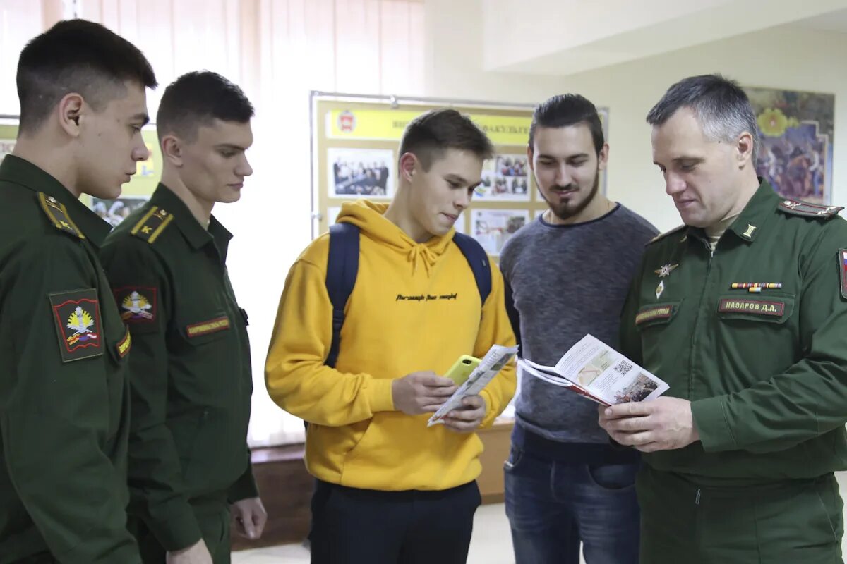 Военный университет радиоэлектроники Череповец. Курсанты ВУМО. Отбор в военные вузы. Поступление в военные вузы.