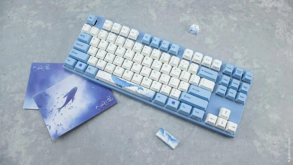 Sea melody 87. Клавиатура с пингвином. Varmilo va87m. Клавиатура varmilo va87m sea melody. Varmilo va87m sea melody (cherry mx red).