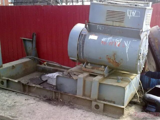Генератор 30 вольт. Генератор 380 вольт 15 квт. генератор 10 квт 220 вольт без двигателя. генератор 380 15 квт без двигателя. генератор трёхфазный 10 квт.