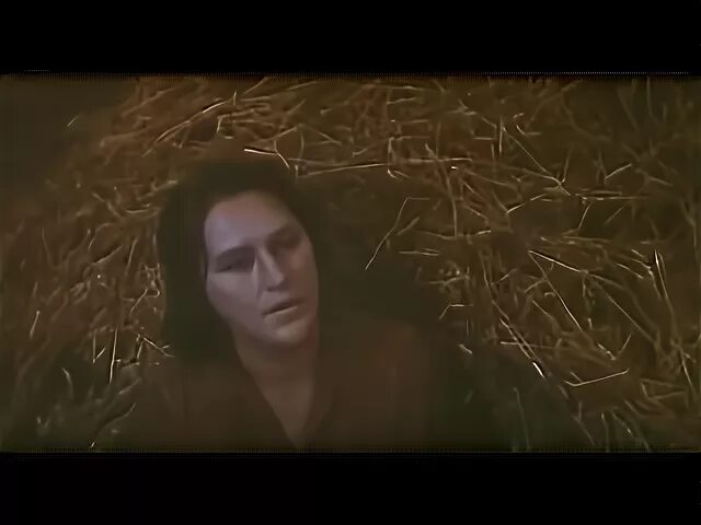 Слушать песню на поле