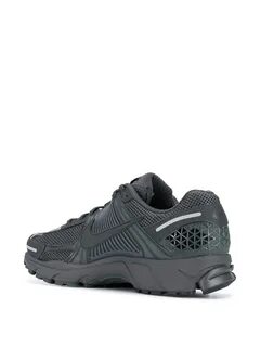 Nike vomero 5 roam