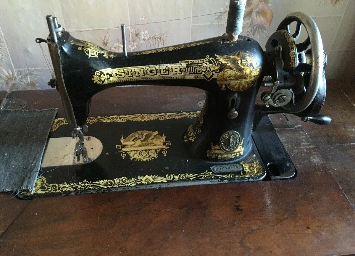 Машинка Зингер. Швейная машинка Зингер раритет. Сингер швейная машинка. Зингер швейная машинка 1288.