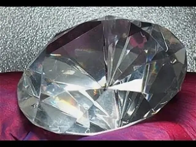 Алмаз эксельсиор. Розовый алмаз весом 170 карат. Самый большой алмаз. Самый большой кусок алмаза. Алмаз 3106 карат.