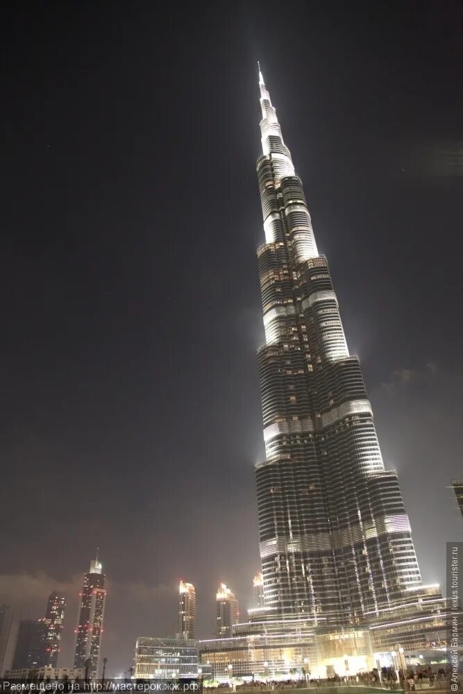 Самая высокая башня халифа. Бурдж Халифа высота. Здание Бурдж Халифа. Башня Халифа 2022. Бурдж-Халифа высота башни.