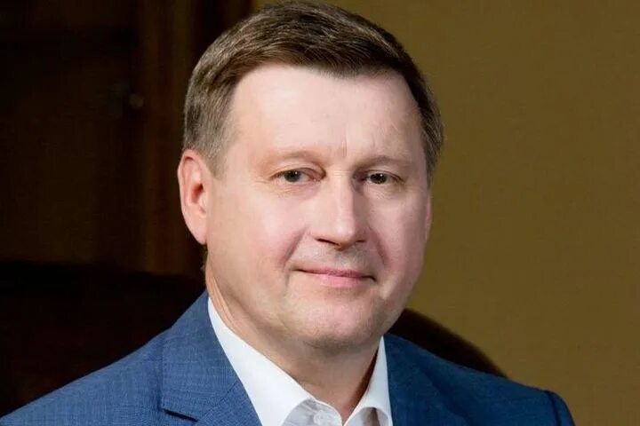 Локоть сравнил ликвидацию незаконной торговли с арт-обстрелом - РБК