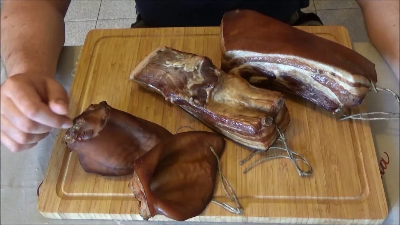 Уши свиные горячего копчения