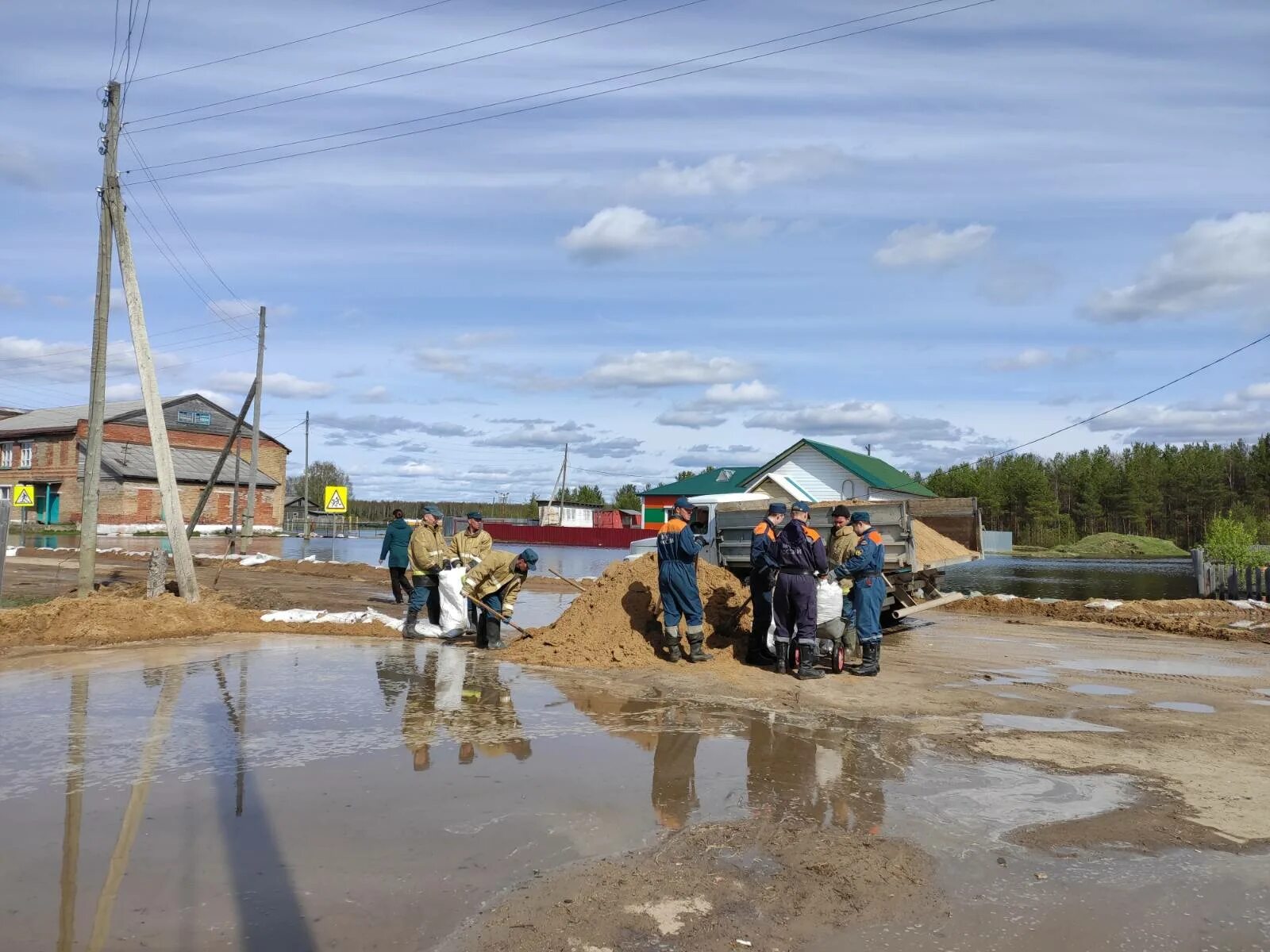 Погода на сегодня в речках. Р иньва пермский край. Погода на сегодня в речках. Погода тольятти. Верх иньва.