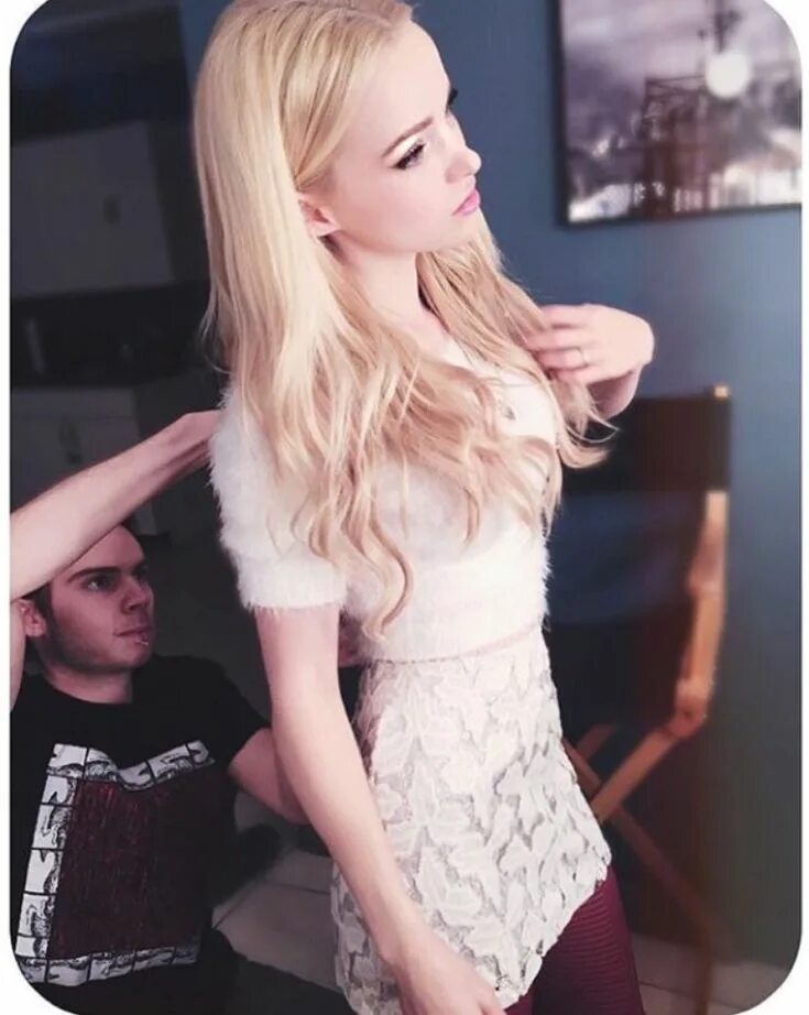 Дав блонд. Dove cameron 2025. дав кэмерон ривердейл. дав кемеро в ривердэйл. дав камерон фотосессии 2025.